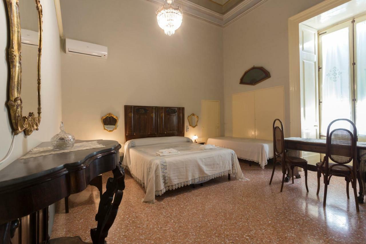 Palazzo Leuzzi B&B Galatone Luaran gambar